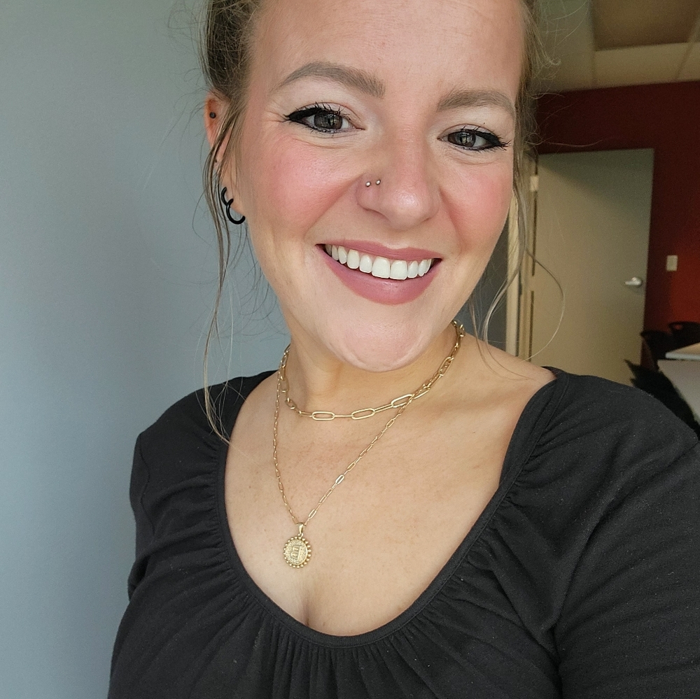 Meet your Posher, Brittany